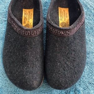 Steggman Wool Clogs
